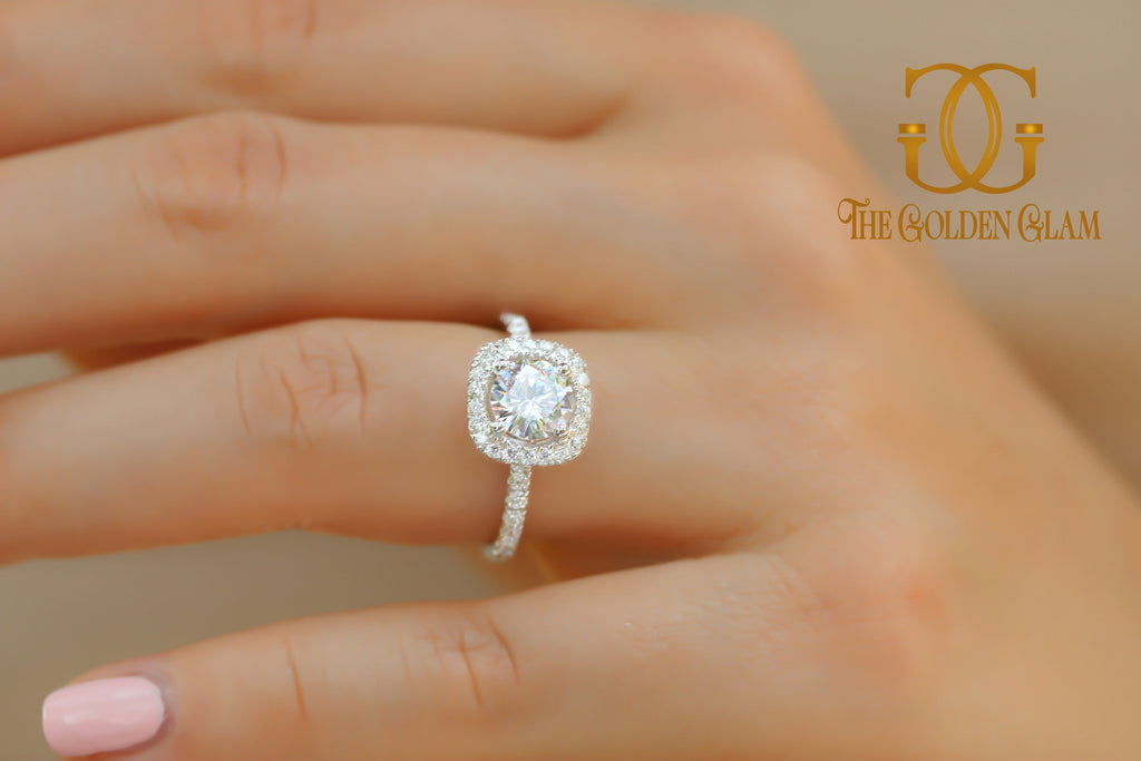 1.5 carat round halo diamond ring Clearance