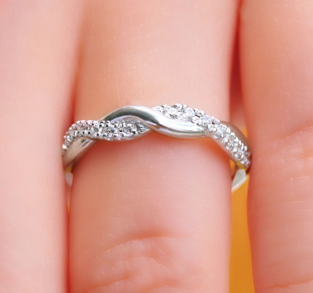 Wedding Ring 0.15 Ct Petite Curved Moissanite Diamond 10K/14K/18K Soli –  agemz